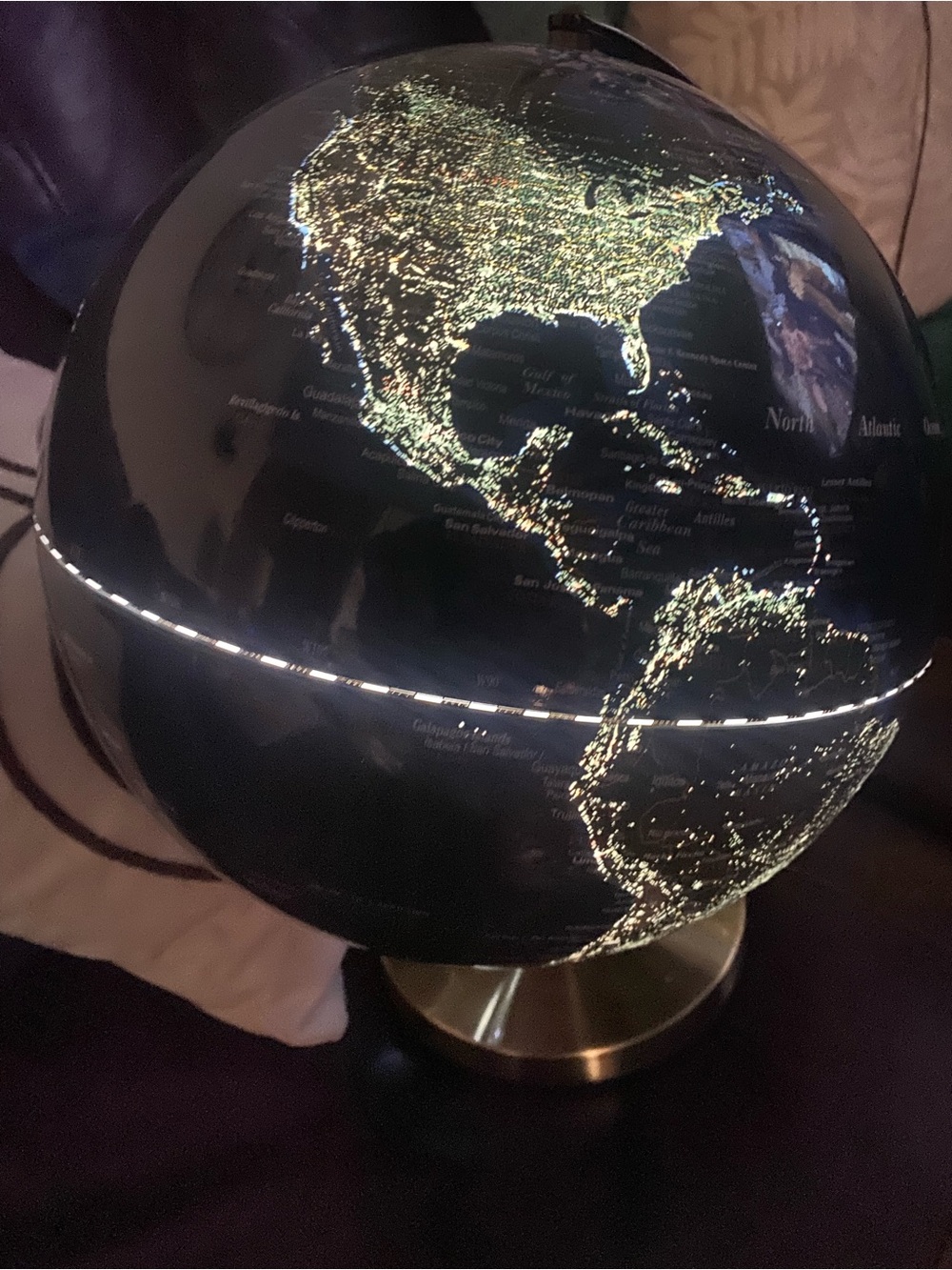 Gentlemen’s Hardware Illuminated Desk Globe